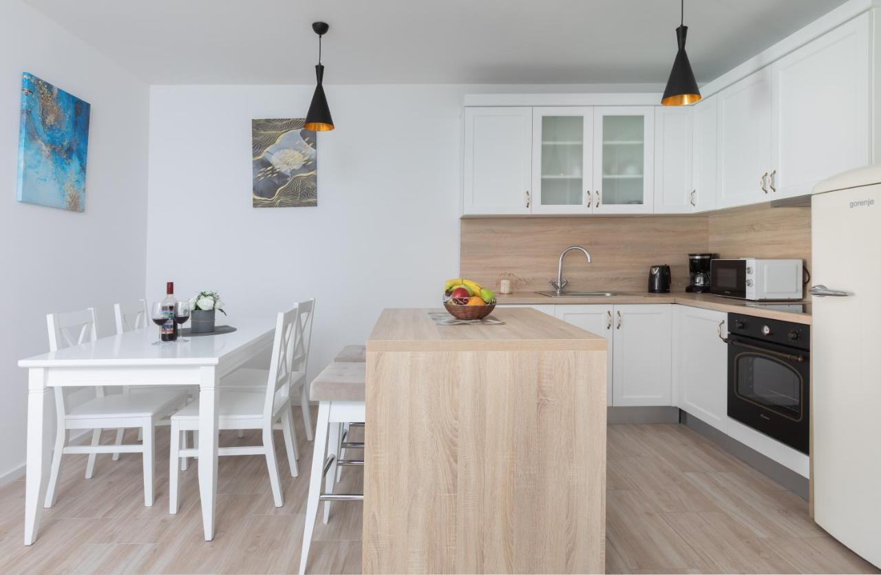 Apartment Second Ivana Makarska Exterior photo